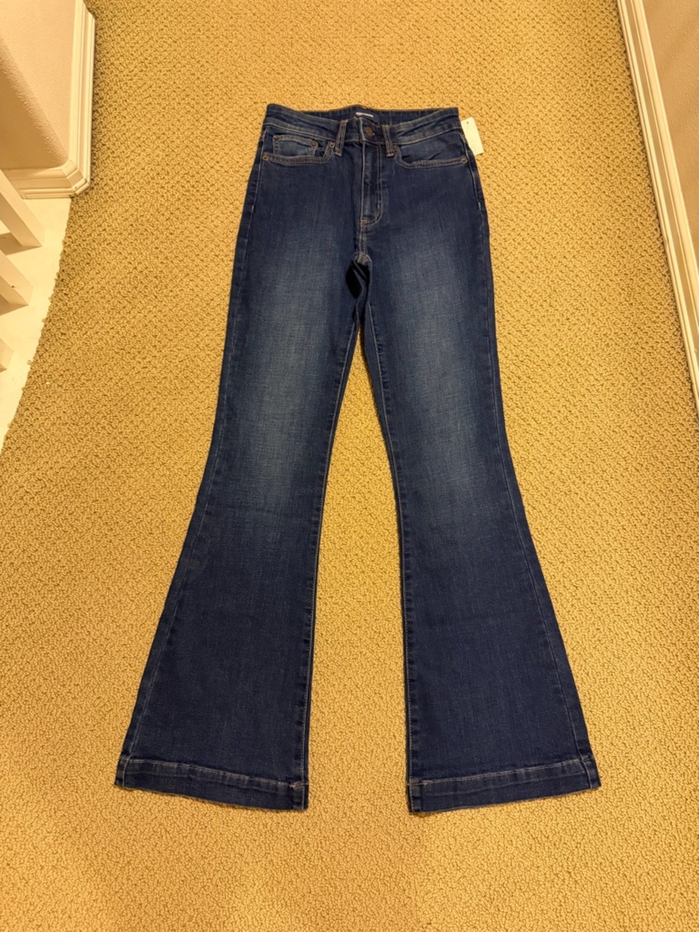 Amazon Essentials Mid-Rise Slim Bootcut Jeans (Women’s Size 0)